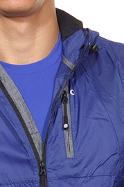 EXUMA ACTIVE Laufjacke mit Kapuze slim fit auf oboy.de